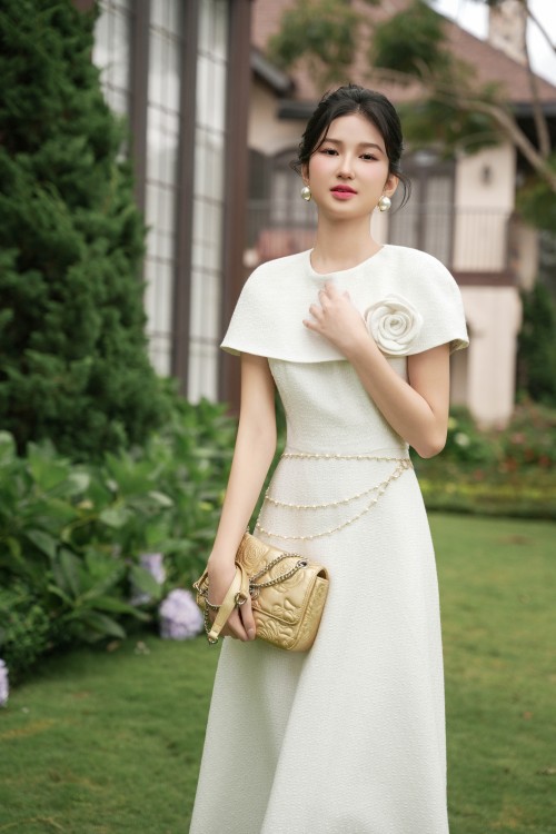 Sixdo White Tweed Flared Dress With Flower